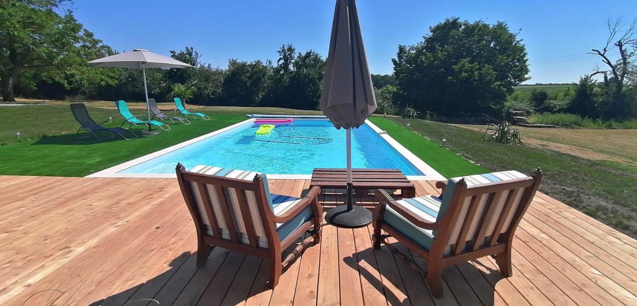 Bed and Breakfast Domaine de Gaïa, Piscine, Pétanque, Ping Pong, proche Saint-Emilion à Guillac  Extérieur photo