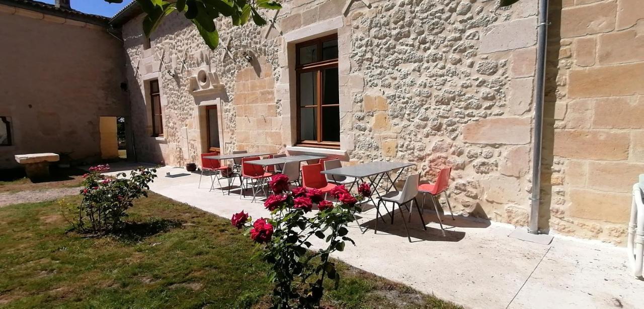 Bed and Breakfast Domaine de Gaïa, Piscine, Pétanque, Ping Pong, proche Saint-Emilion à Guillac  Extérieur photo
